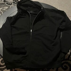 Men's Classic Black Zip-Up Sweater new without tags